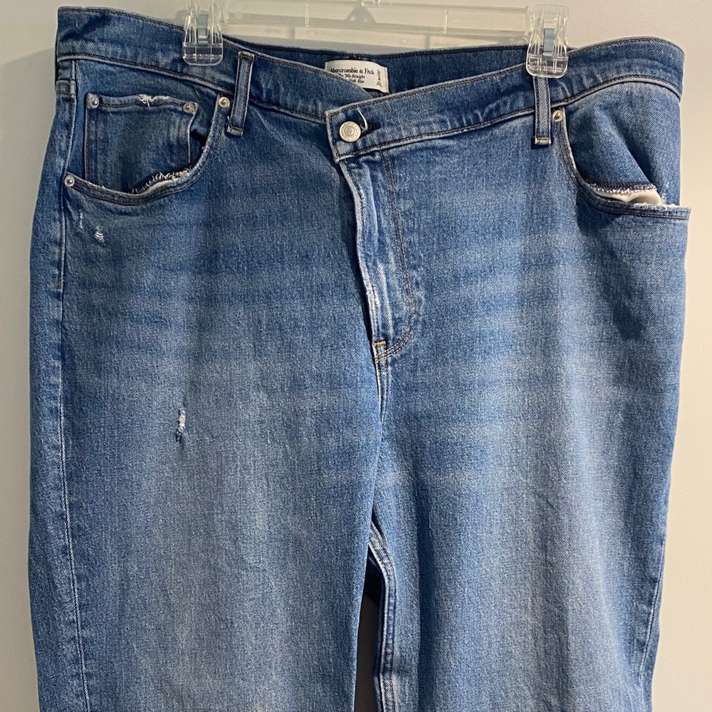 Abercrombie & Fitch Light Blue High Rise Jeans - Picture 4 of 4